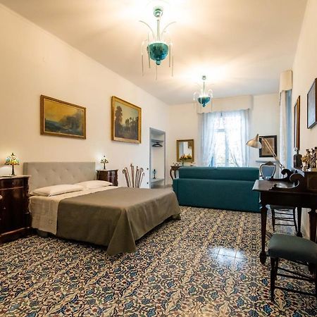 D'Angleterre Guest House Salerno Luaran gambar