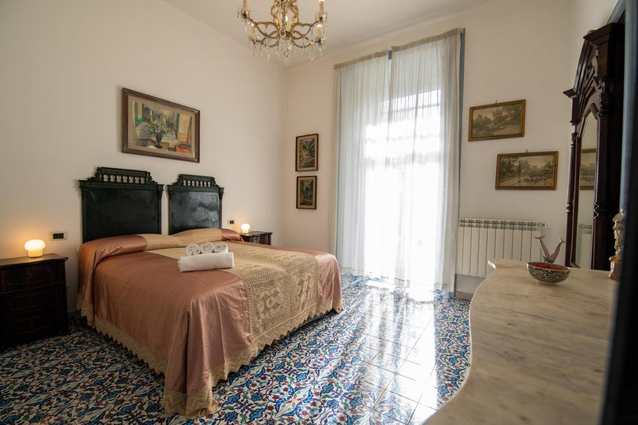 D'Angleterre Guest House Salerno Luaran gambar